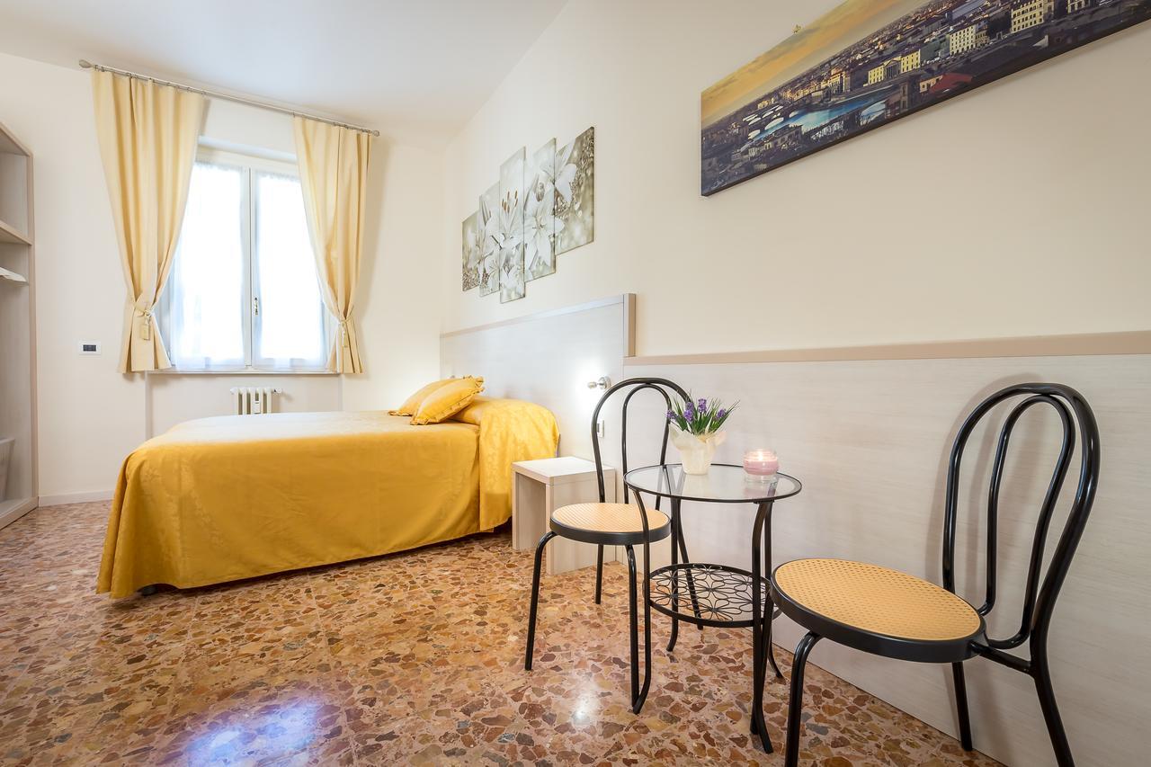 Dolce Luna&parcheggio Privato Bed & Breakfast