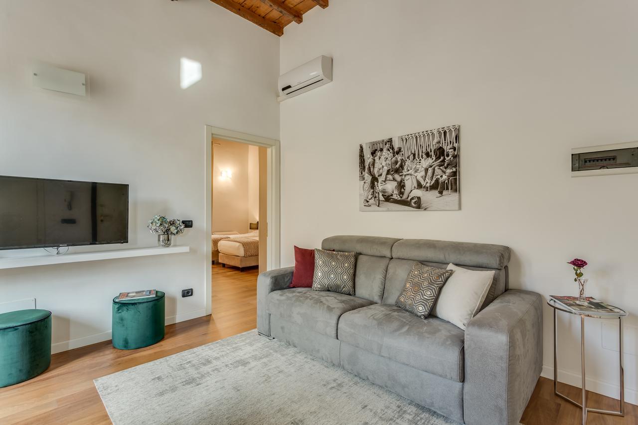 - Luna Chic * Firenze
