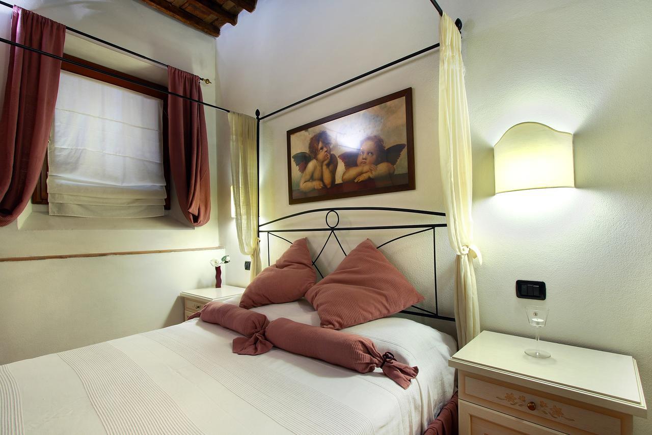 City Centre Apartment *