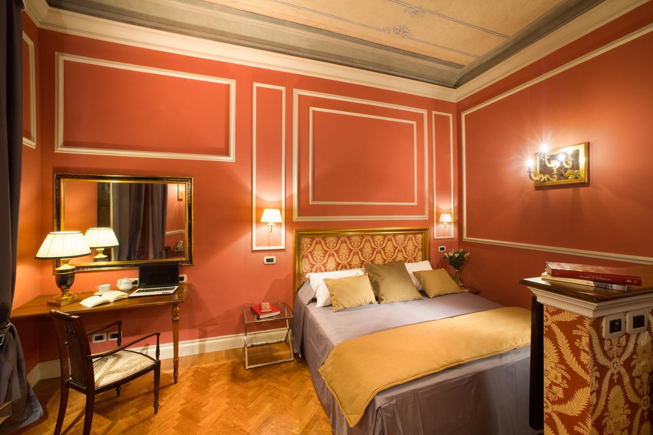 Boutique Torre De' Conti