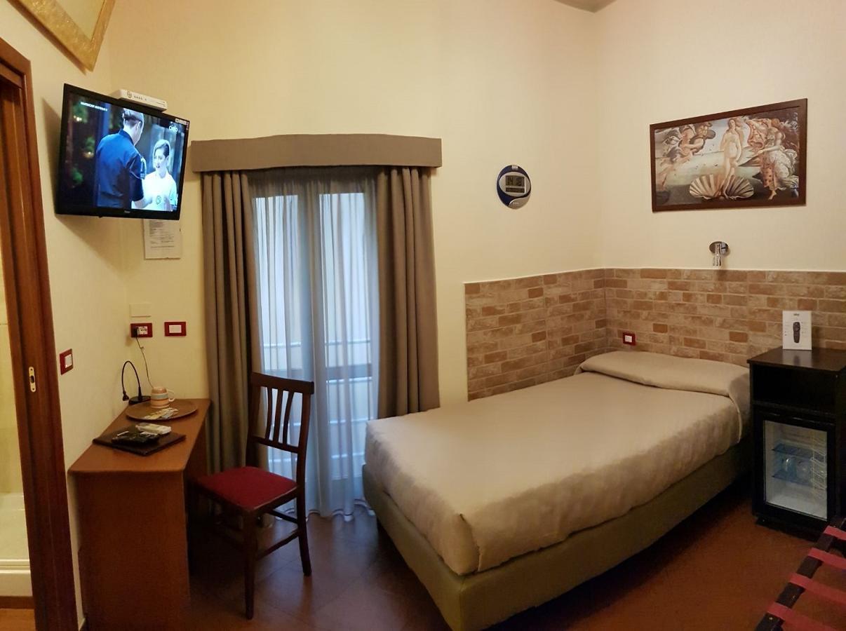 Ester Firenze