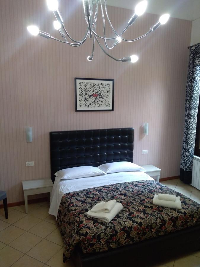 Adelaide House 2* Firenze