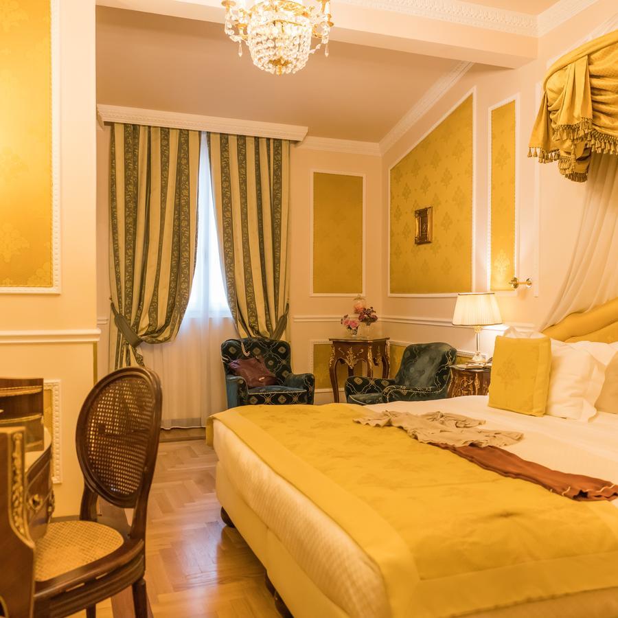 Bernini Palace