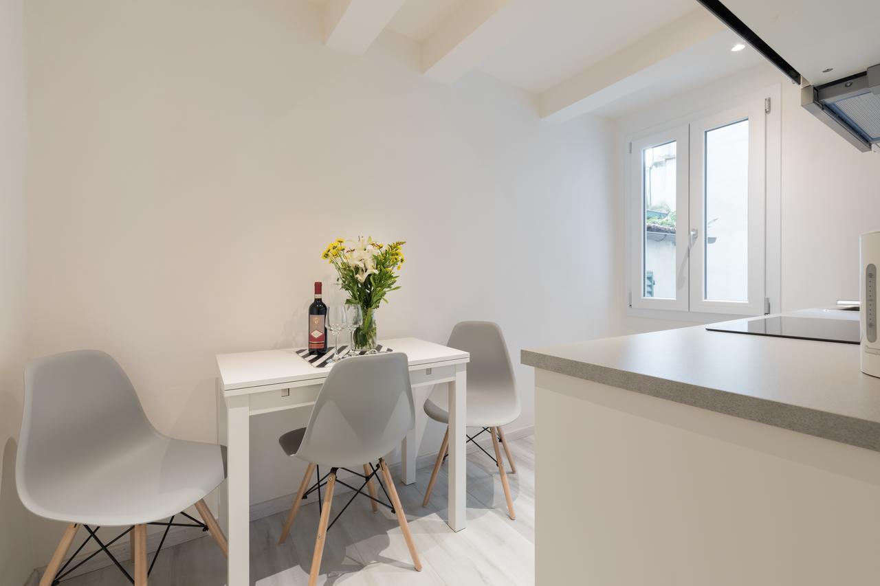 Masai - One Bedroom Flat 1st Floor By Train Station Leilighet *