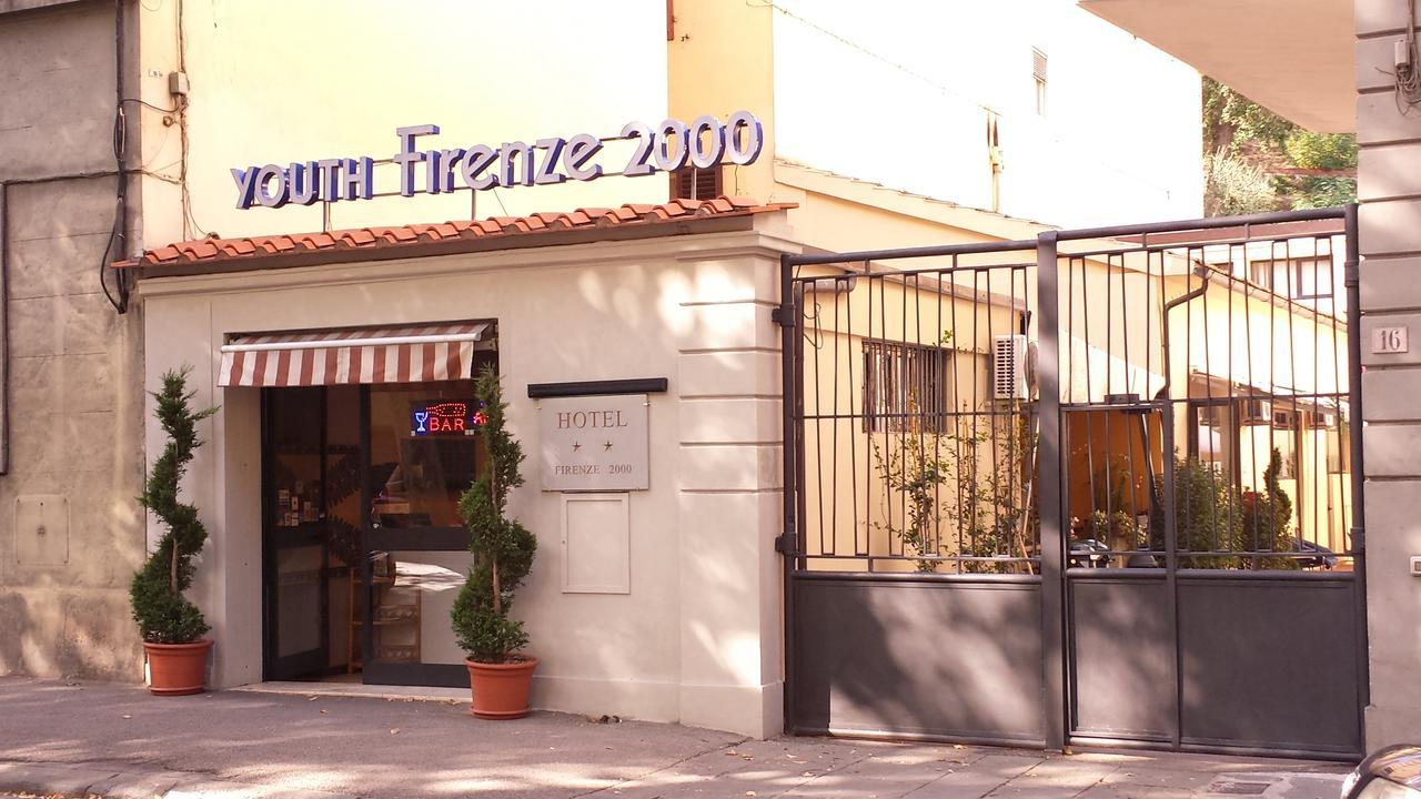 2000 Hotel