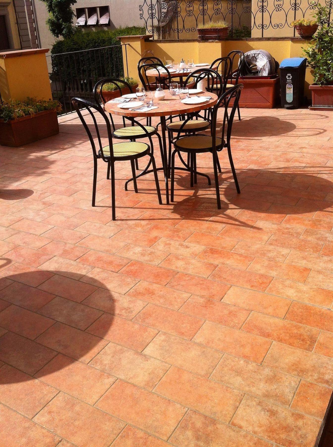 Hotell Laura - 3*