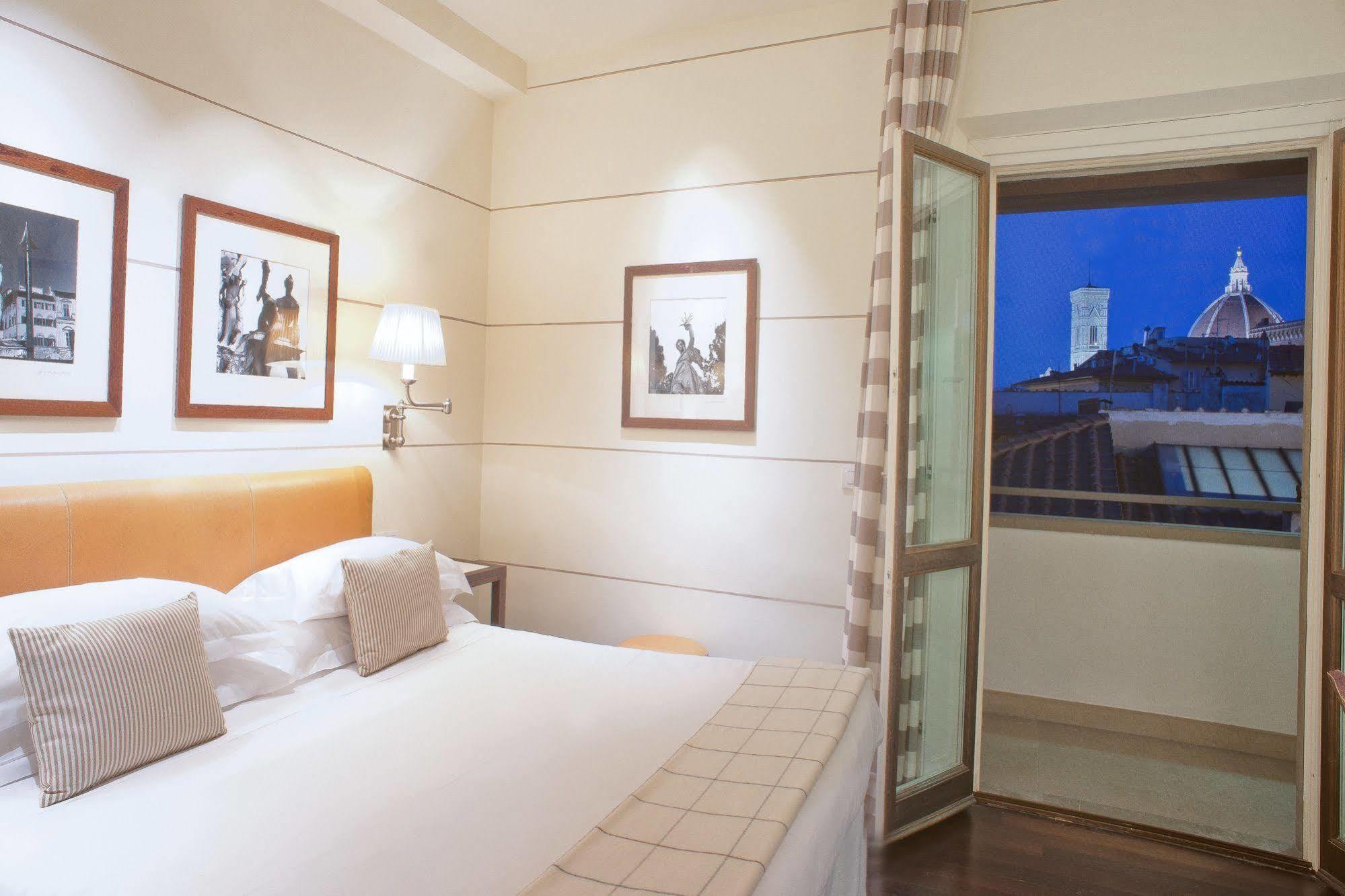 Gallery Art - Lungarno Collection Hotel