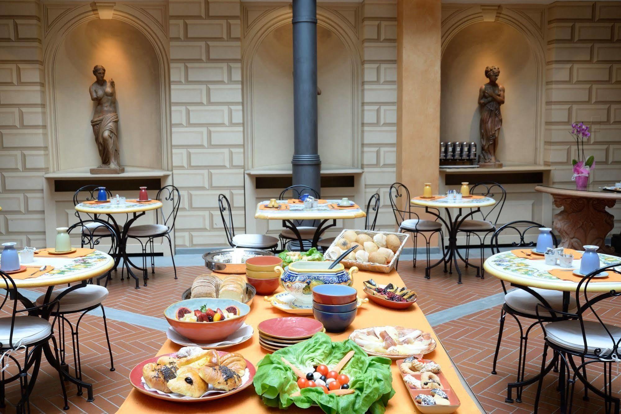 Hotel Alba Palace 3*