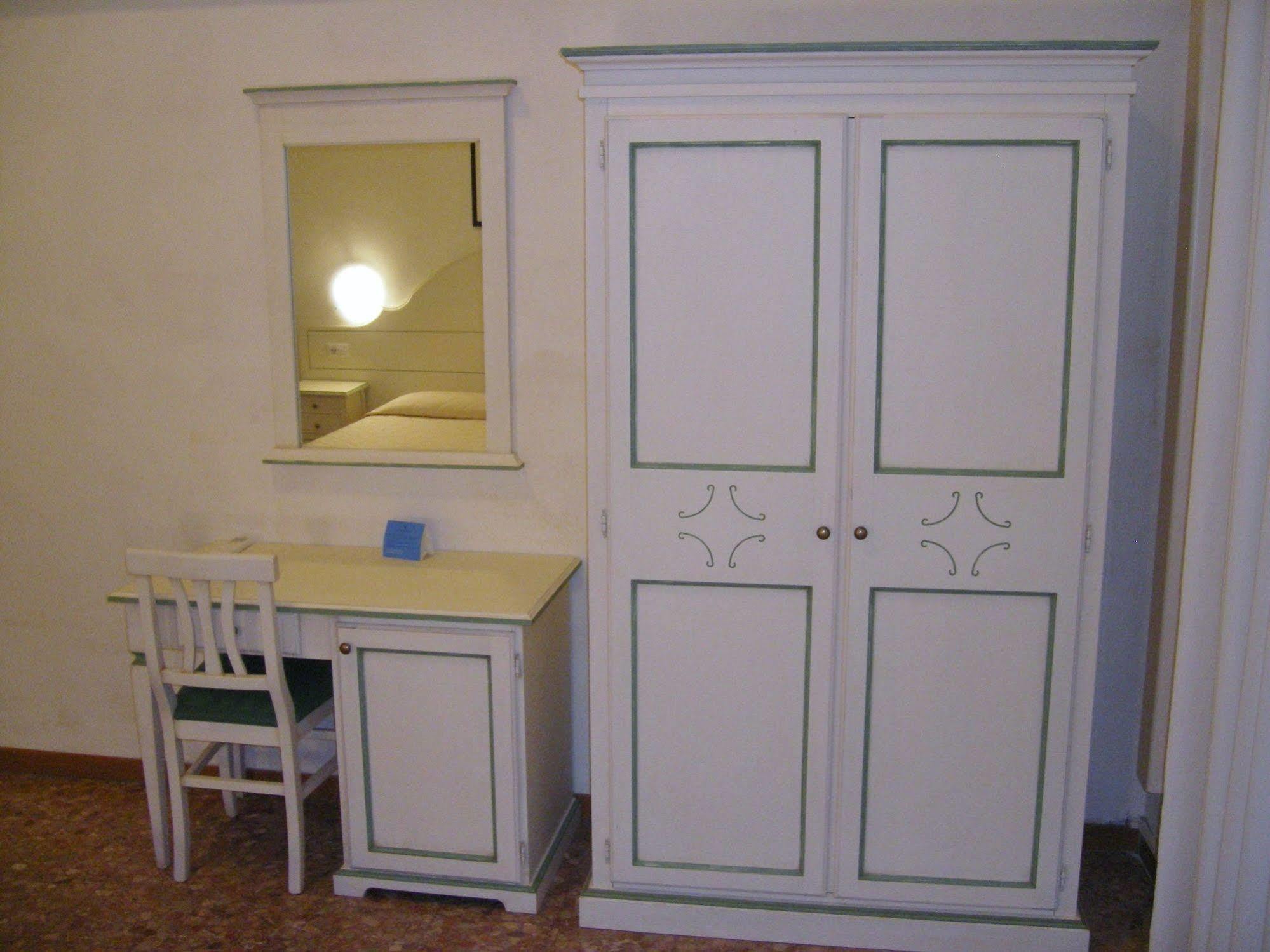Hotell Crocini 3*