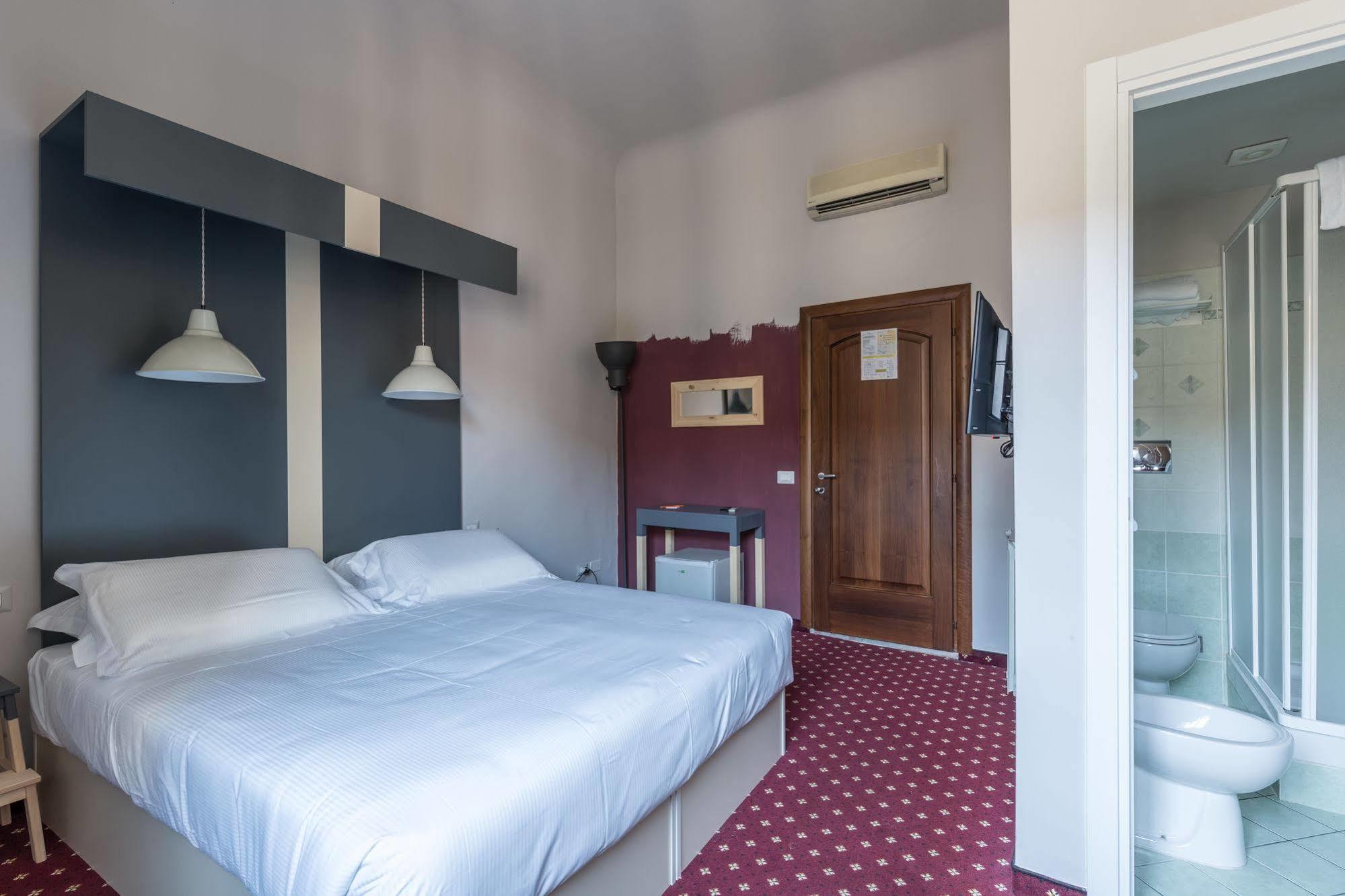 Dome Hotel 3*