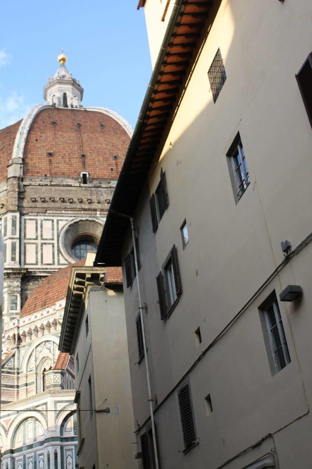 Adelaide House 2* Firenze
