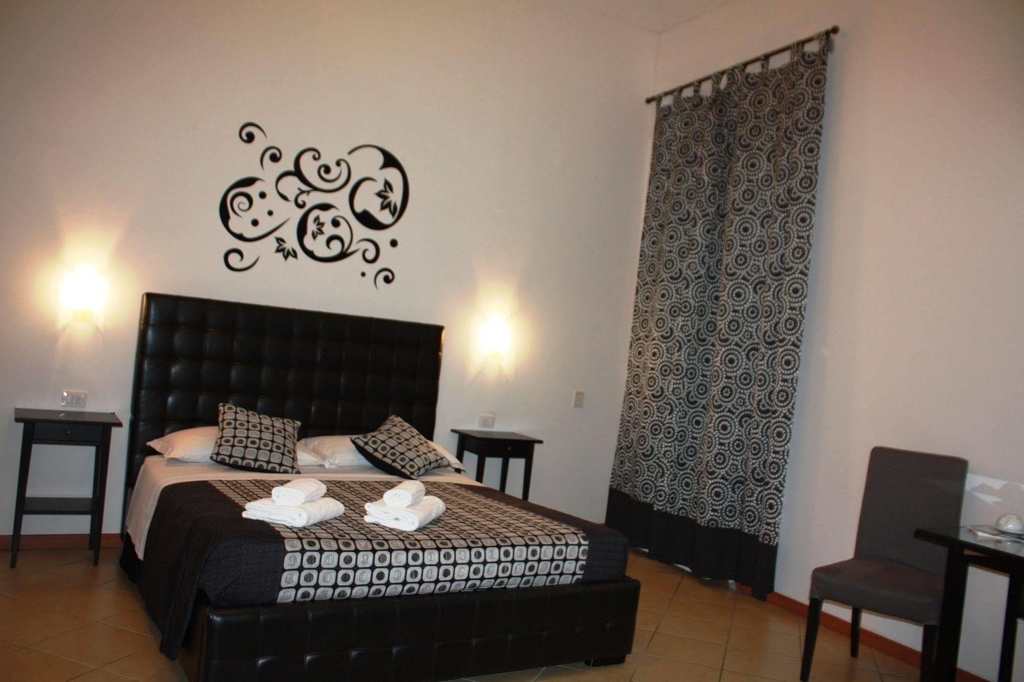 Adelaide House 2* Firenze