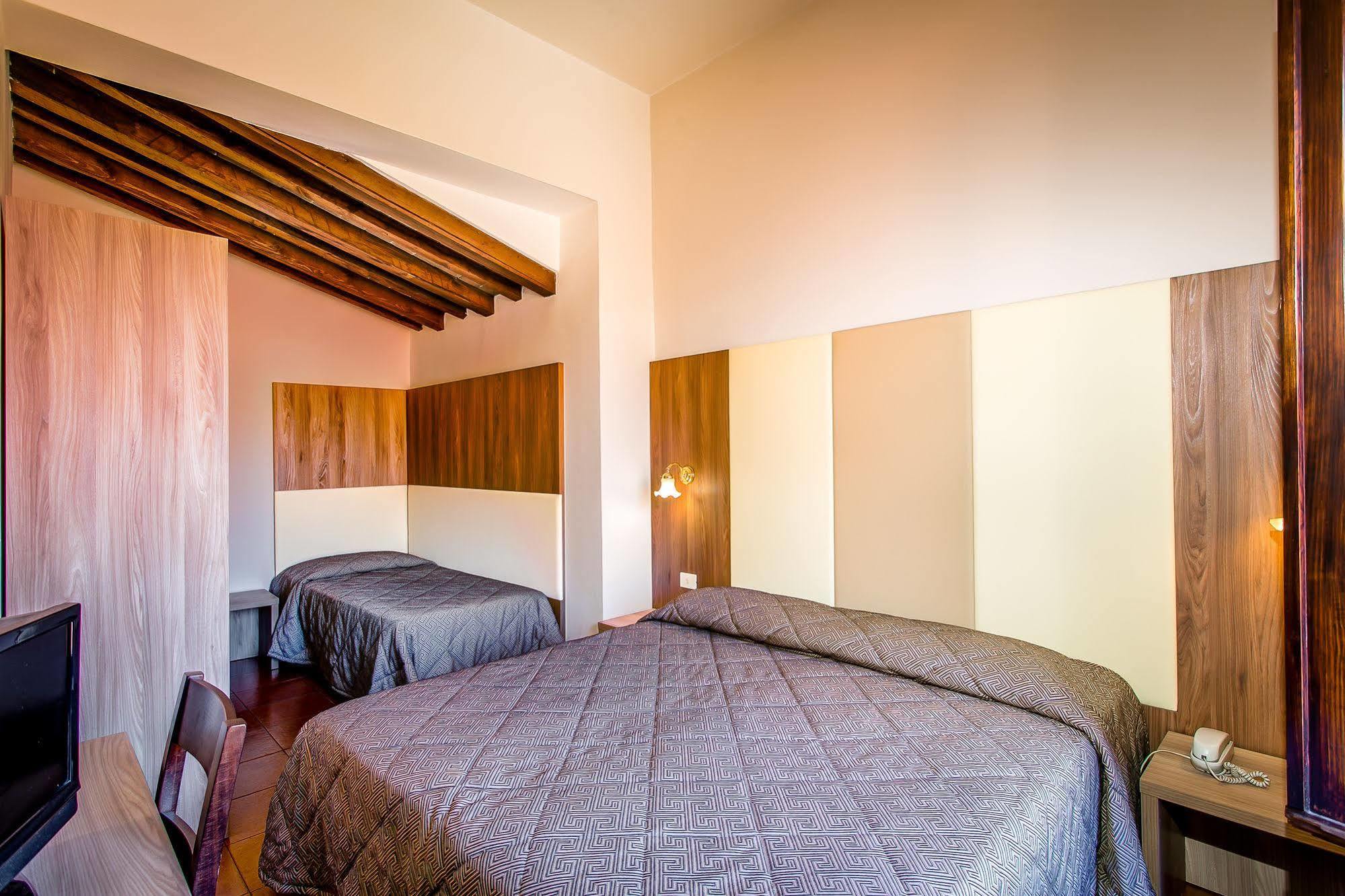 Arno Bellariva Hotel 2*