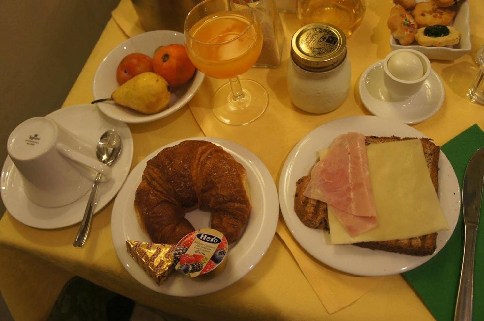 Alloro Couette-café 3*