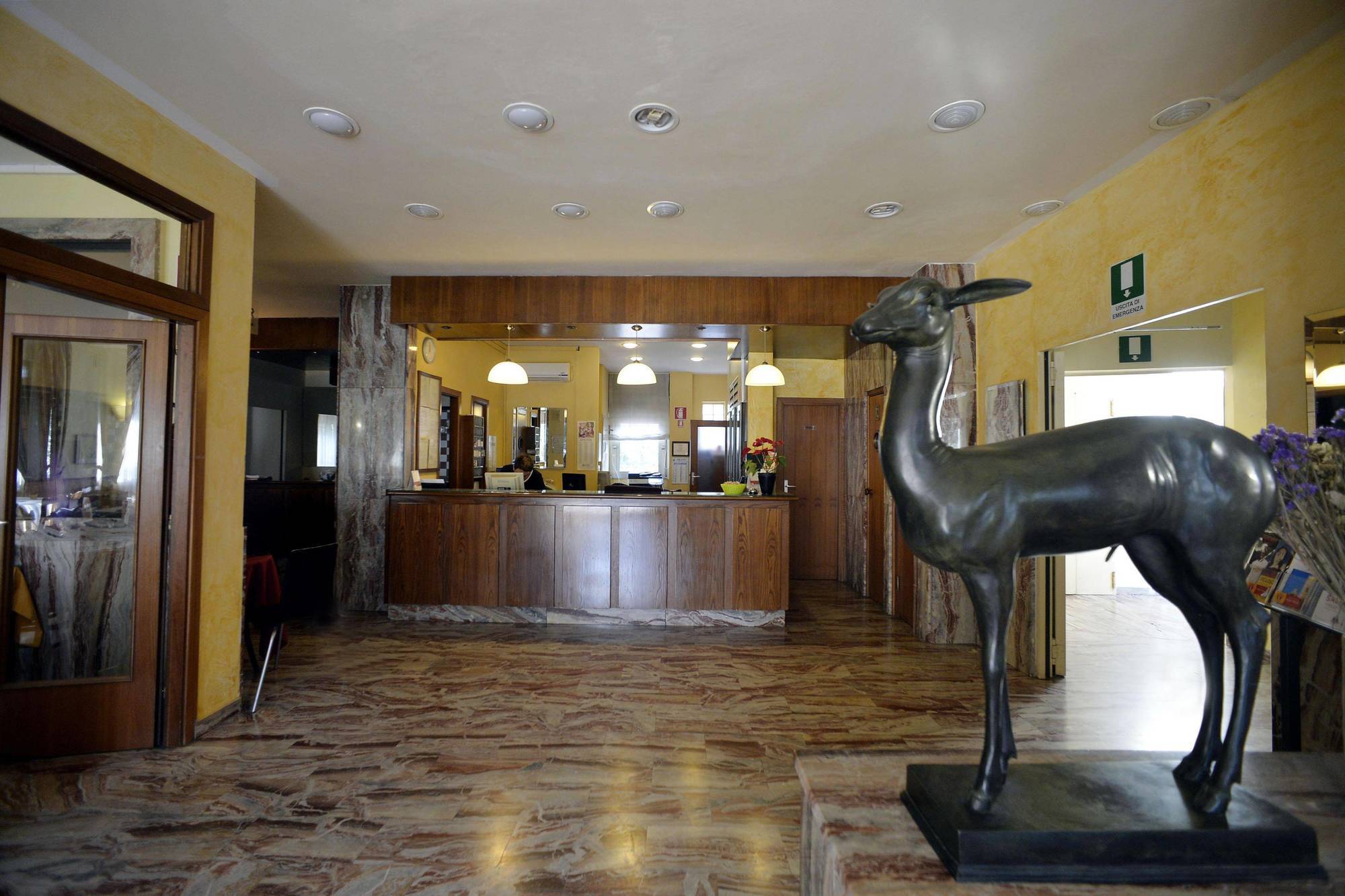 Corolle Hotel