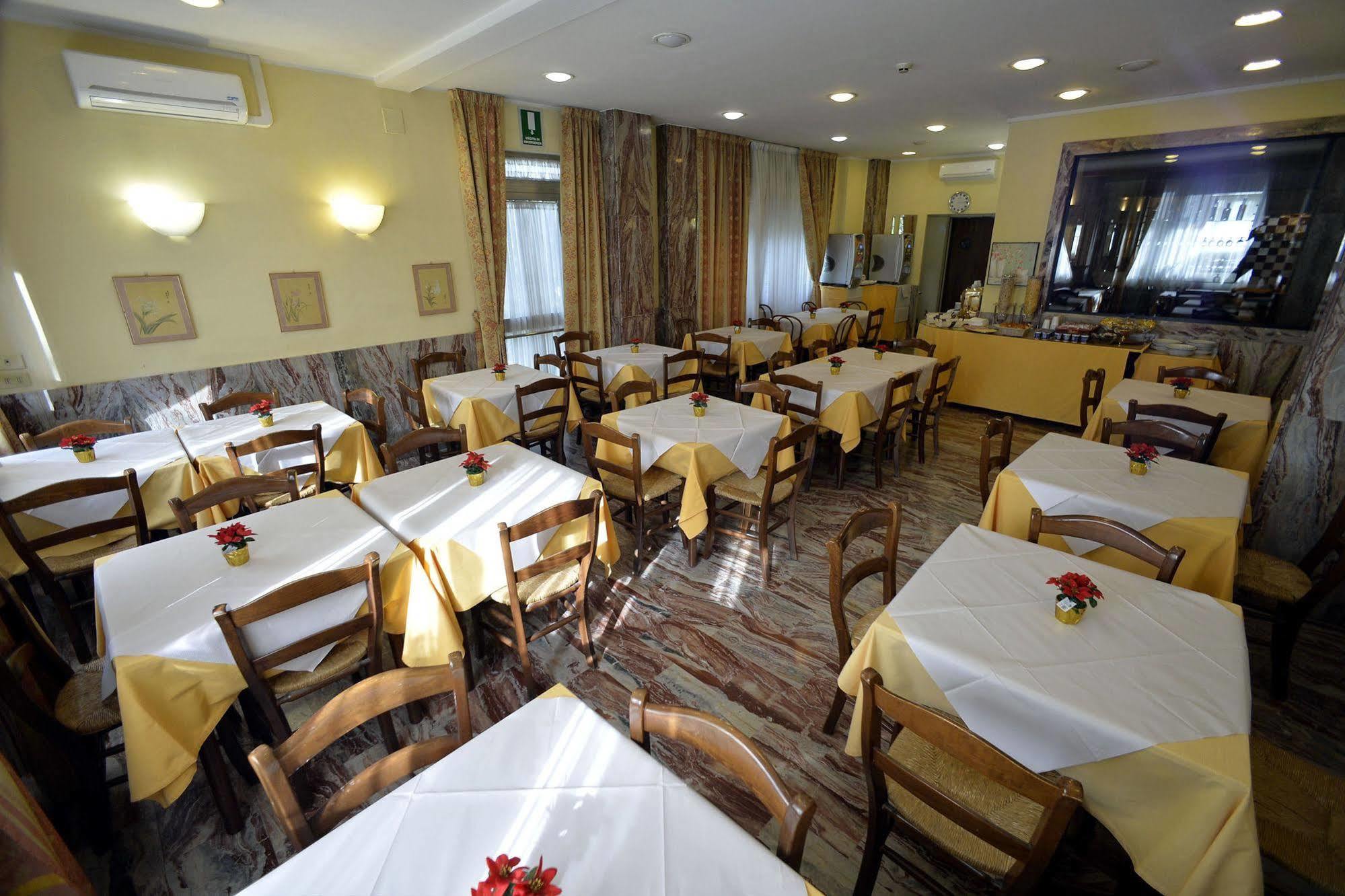 Corolle Hotel 3*