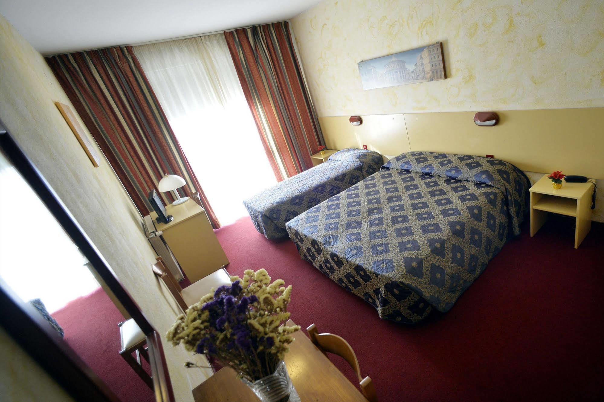 Corolle Hotel 3*