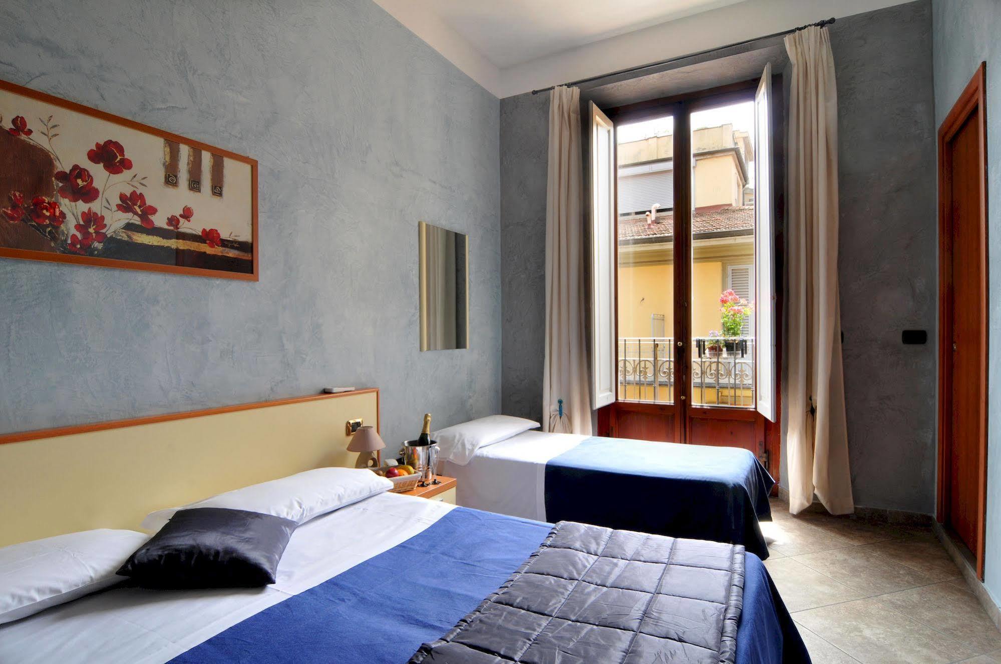 Angelica Hotel 2*