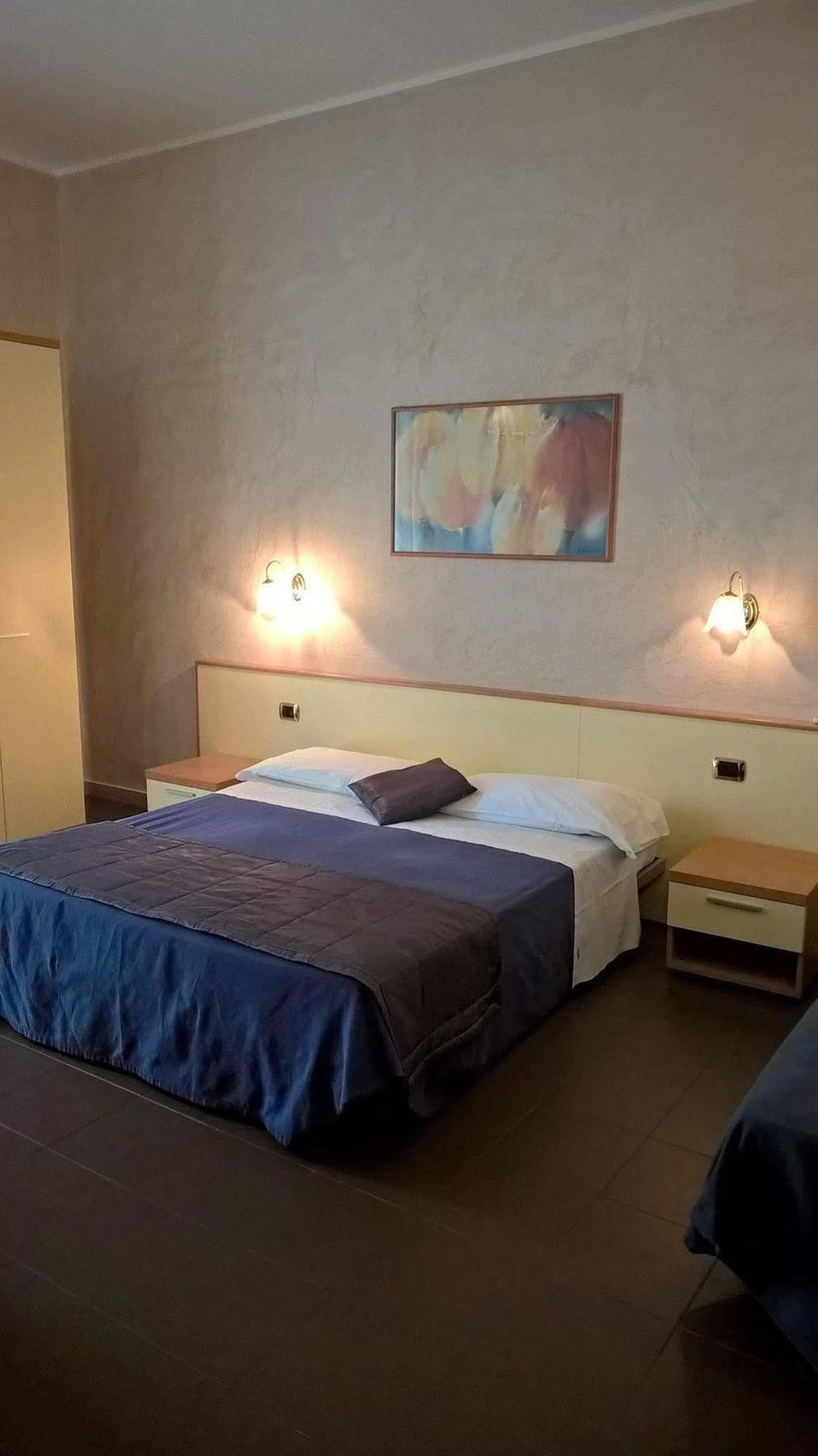 Angelica Hotel