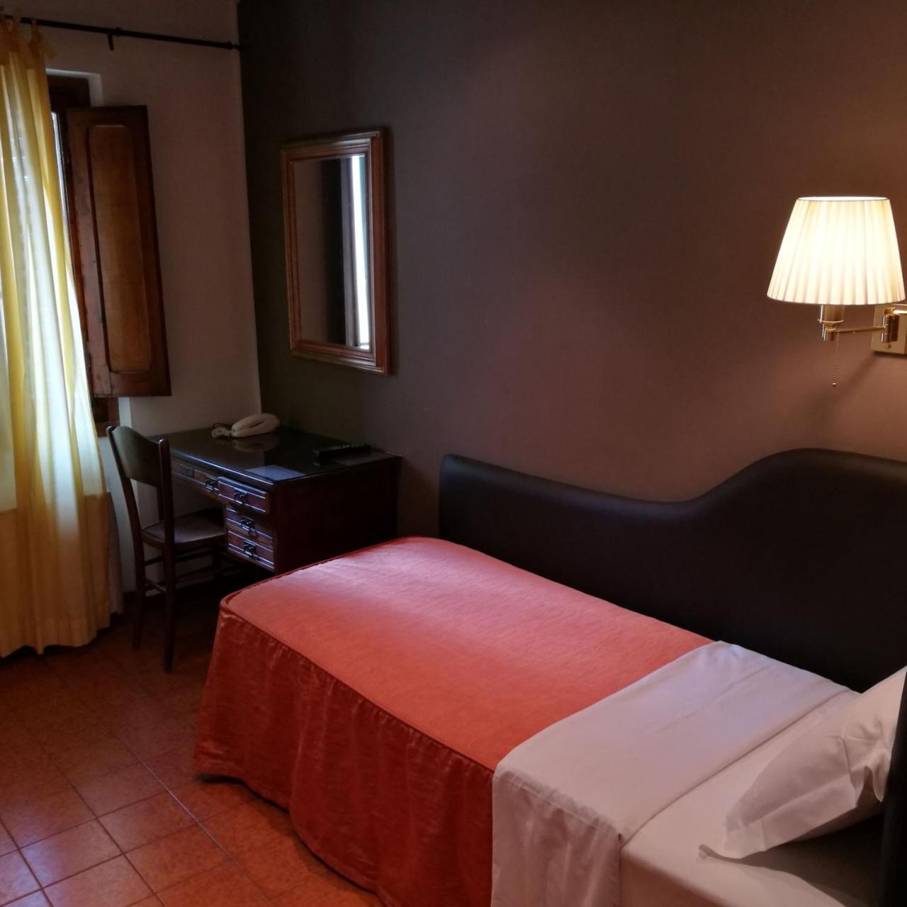 Hotell Fiorino 3*