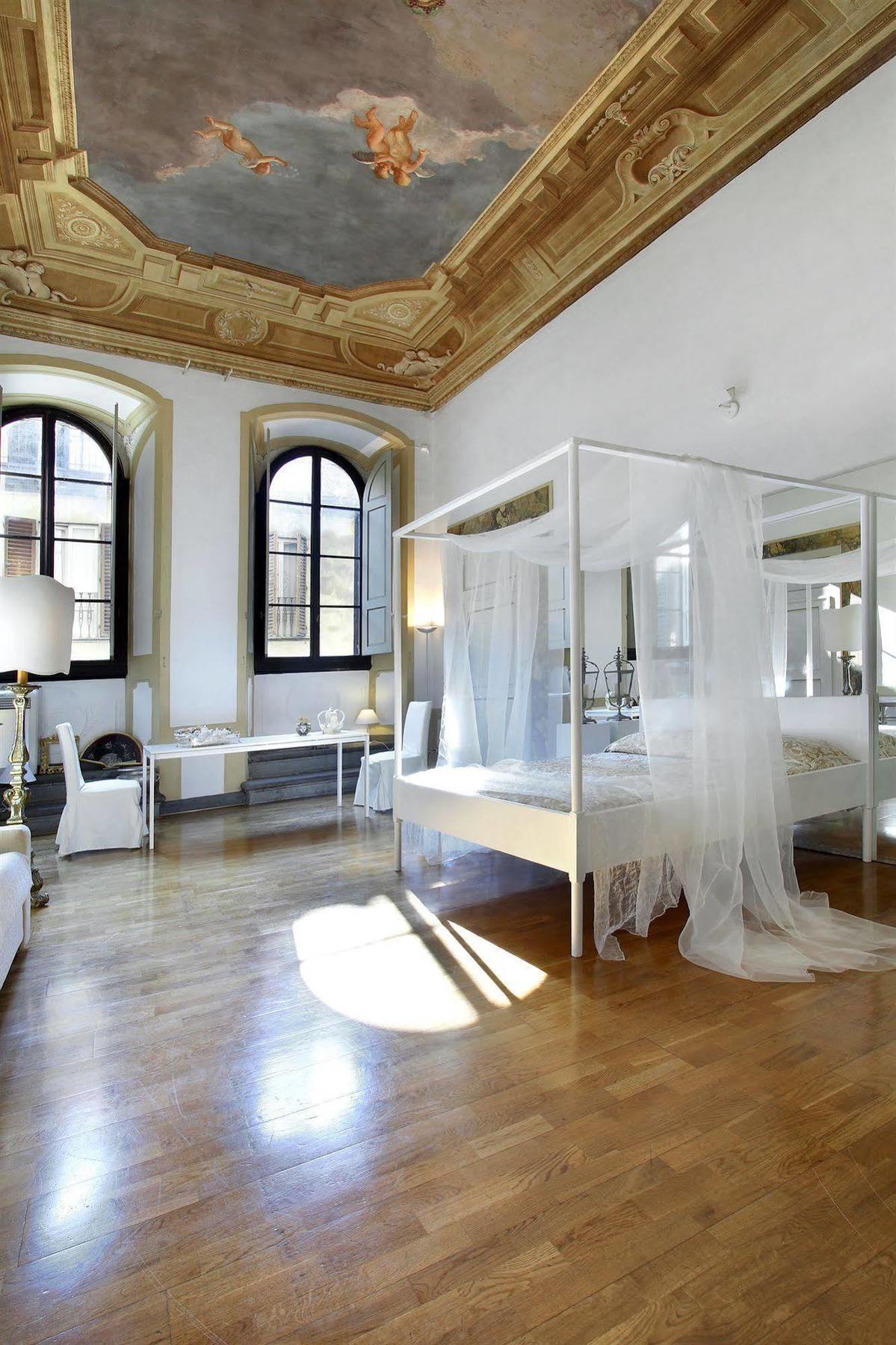 Palazzo Tolomei - Residenza D'epoca Couette-café