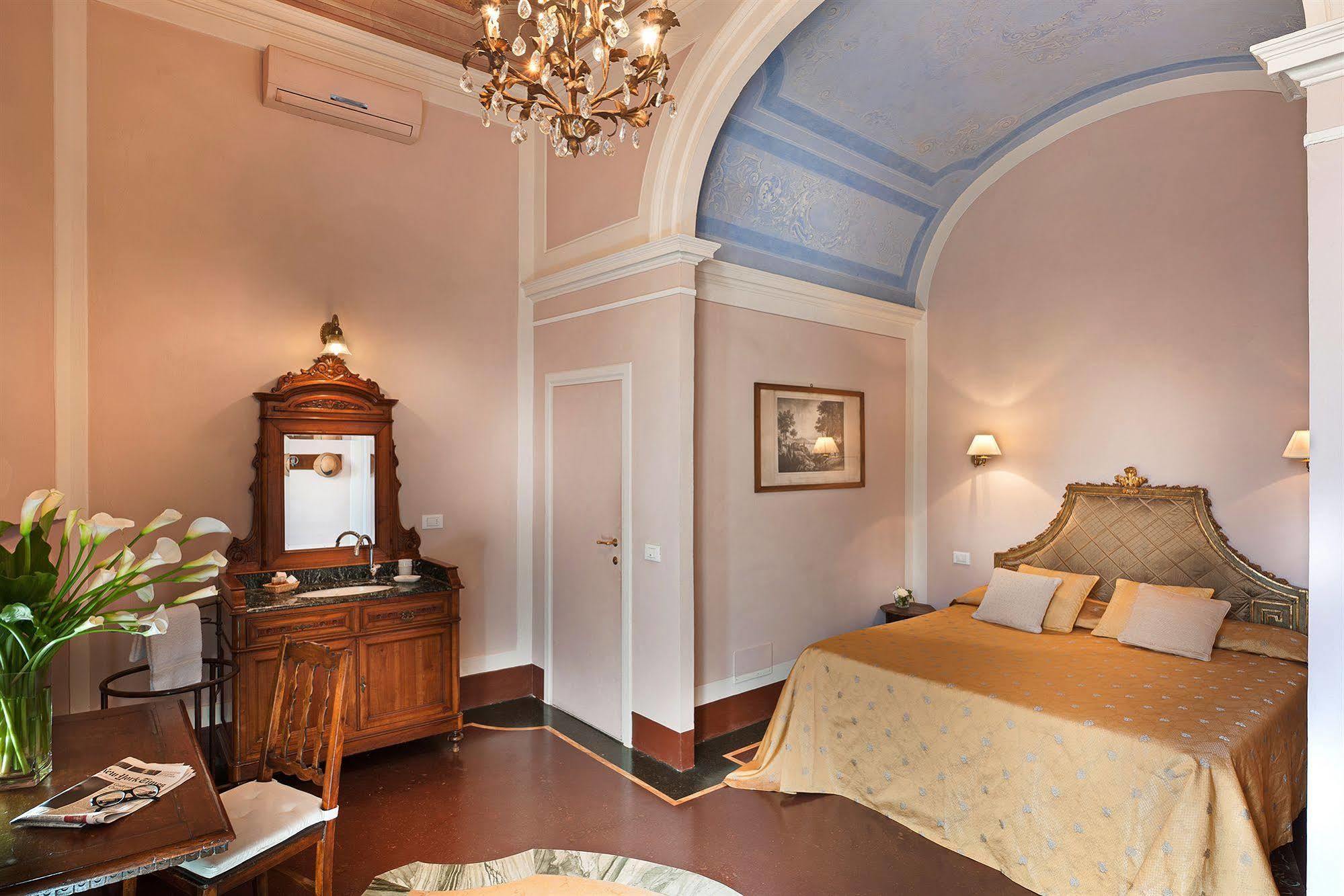 Palazzo Guadagni 3*