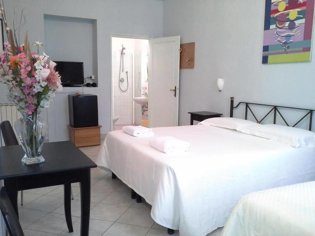 Couette-café Santa Reparata 2*