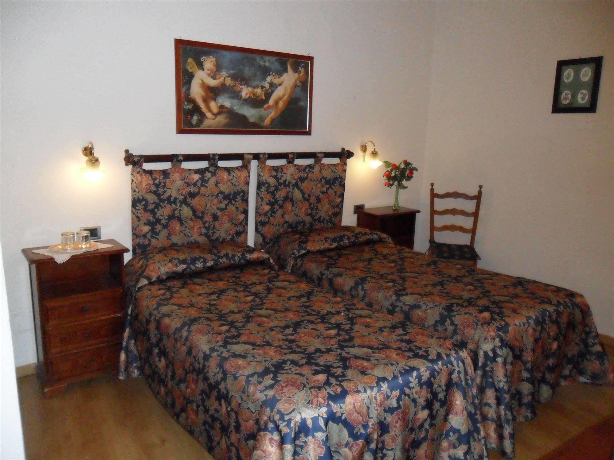Piccolo Con Access Ztl !!! Nel Centro Storico Di !!! Hotel