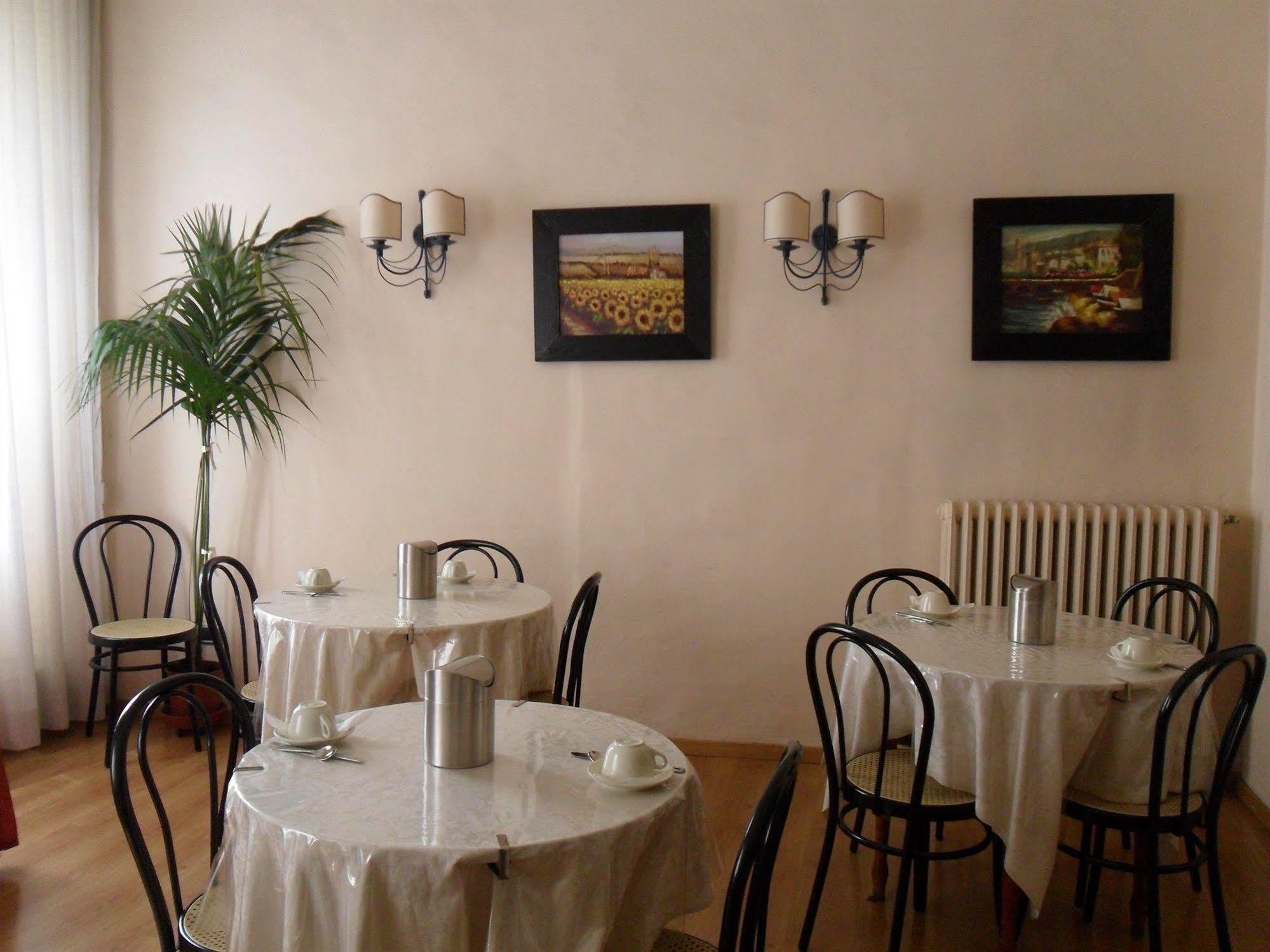 Piccolo Con Access Ztl !!! Nel Centro Storico Di !!! Hotel