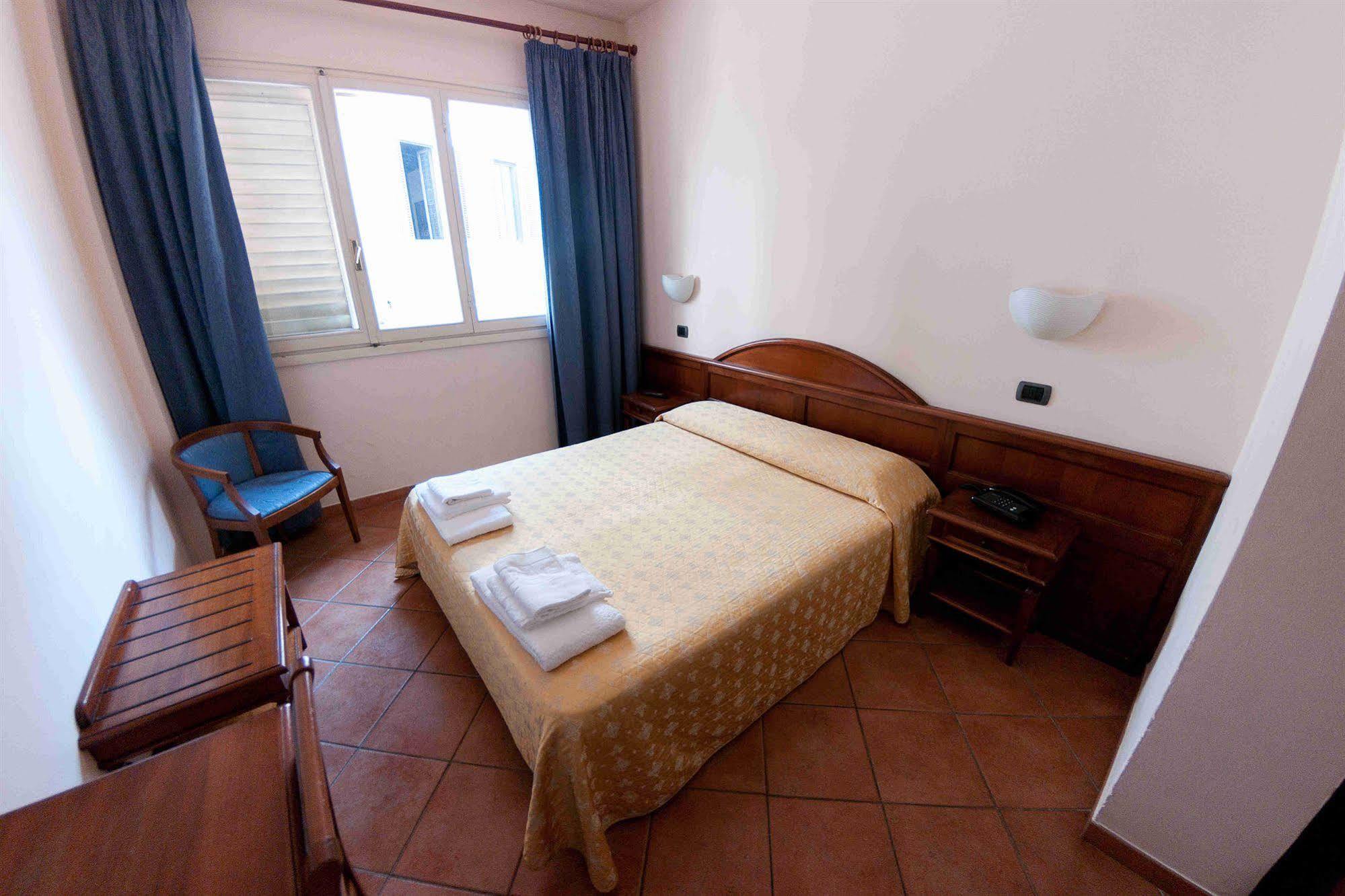 Balcony Hotel 3*
