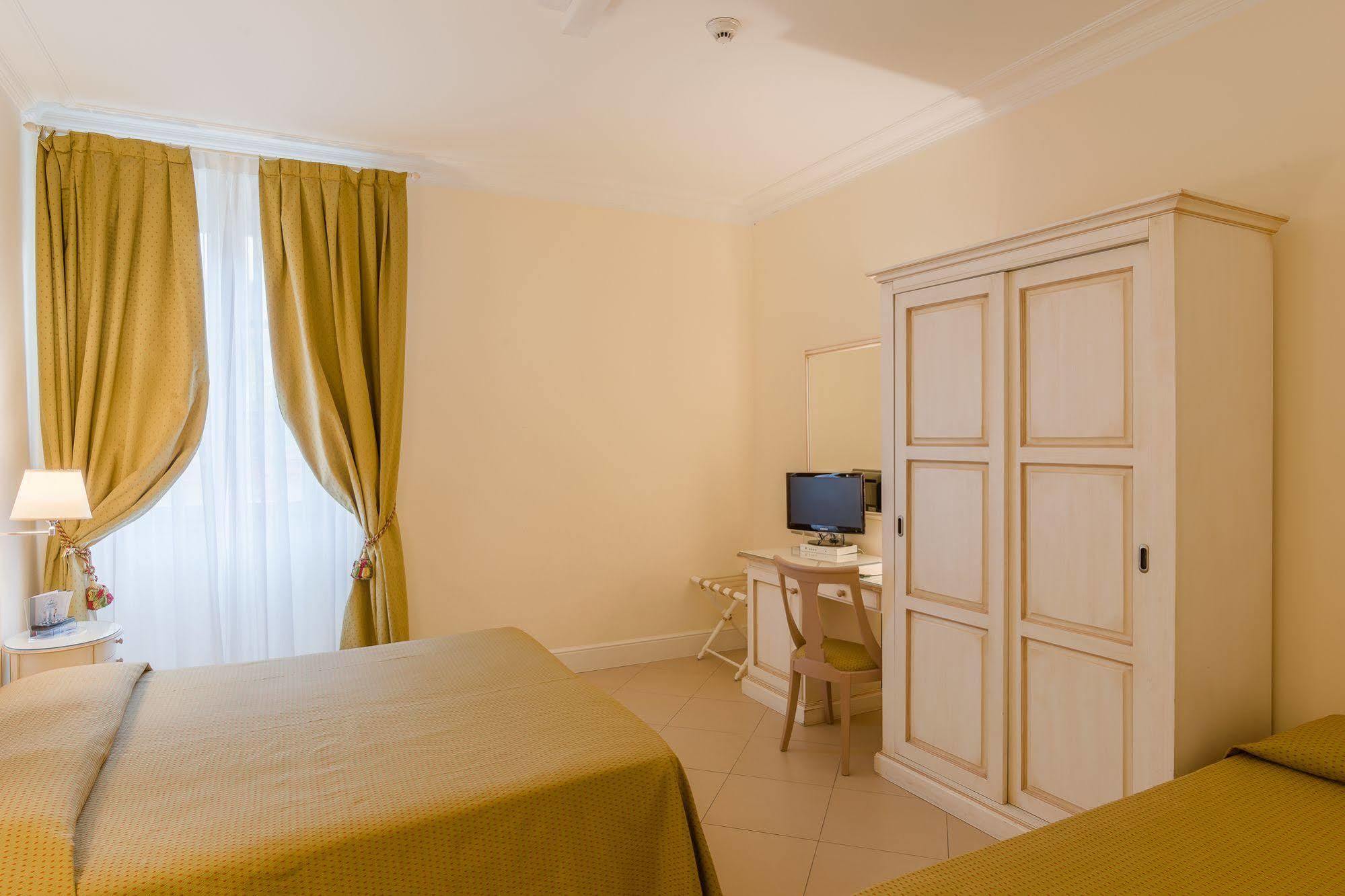 Hotel Dei Macchiaioli 3*
