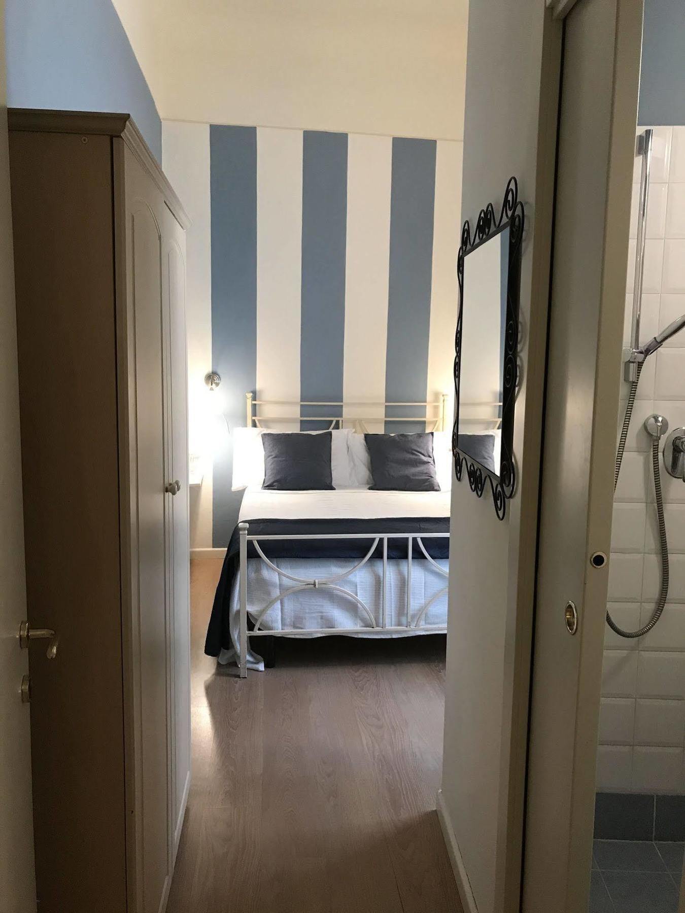 Di Piazza Del Duomo Bed & Breakfast Florence