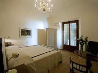 Bed & Breakfast Rondinelli Firenze