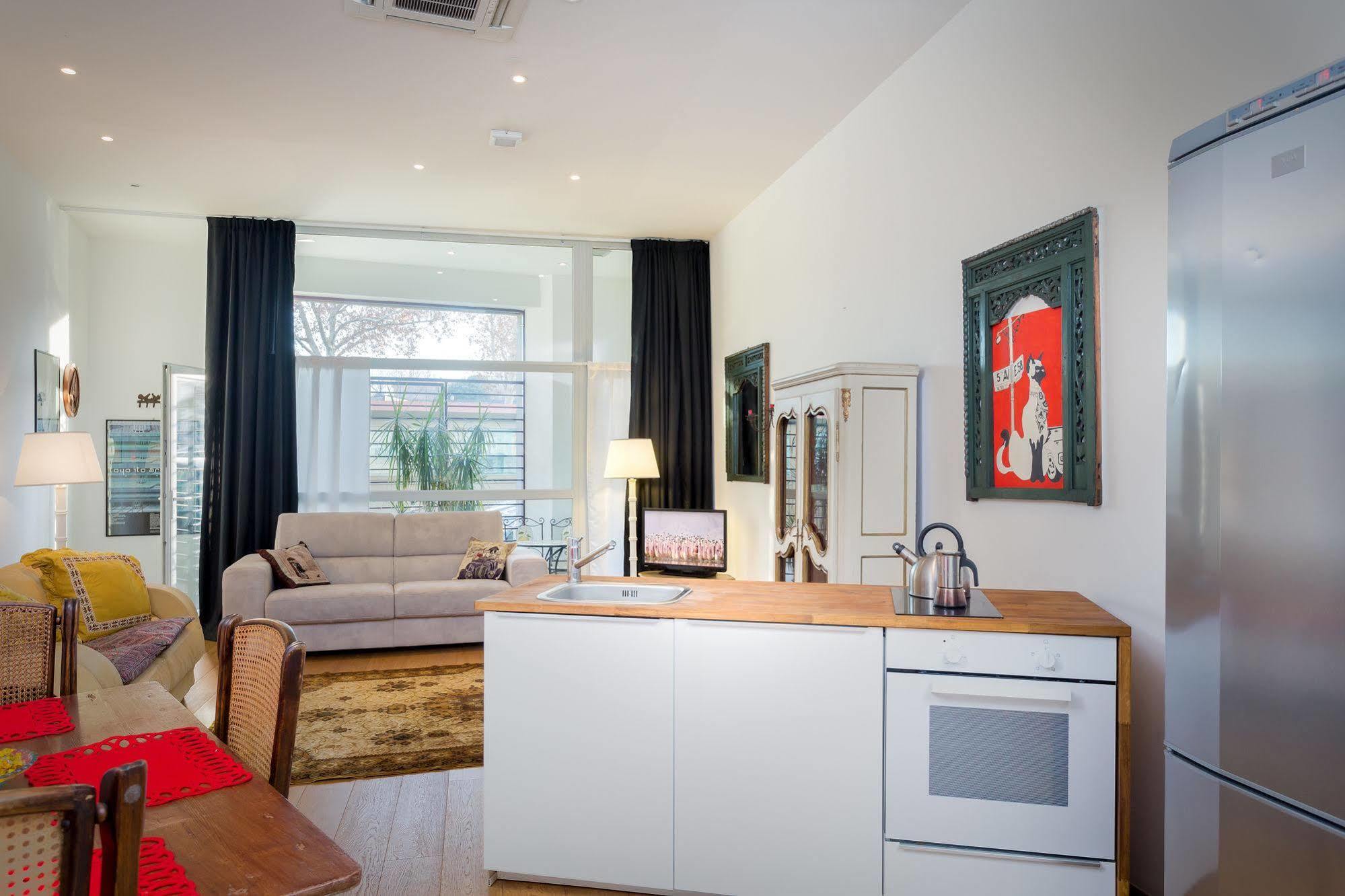 Vintage Aparthotel