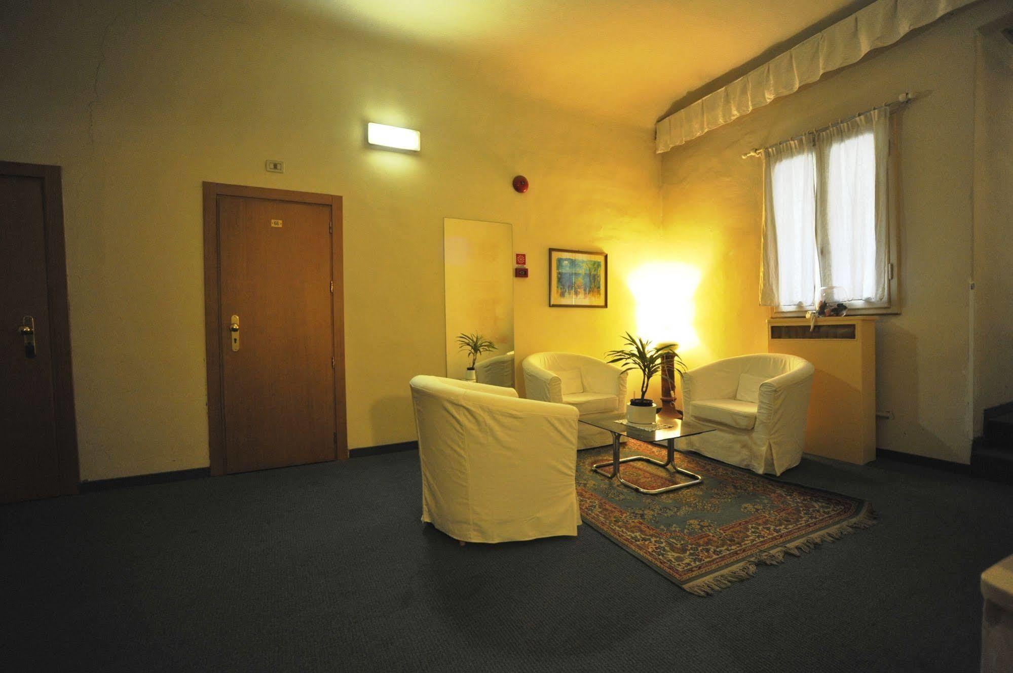 Gioia Hotel 3*