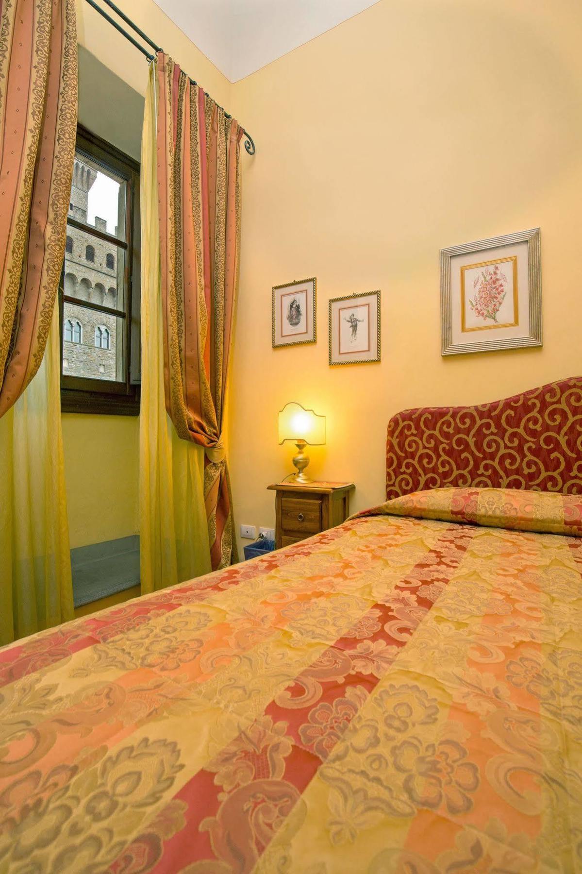 Acomodação com café da manhã  La Casa Del Garbo - Luxury &