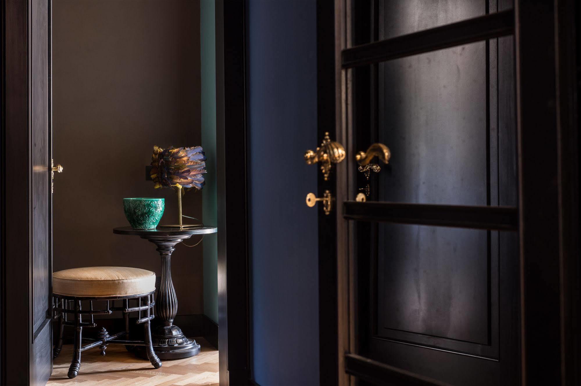 Velona's Jungle Luxury Firenze