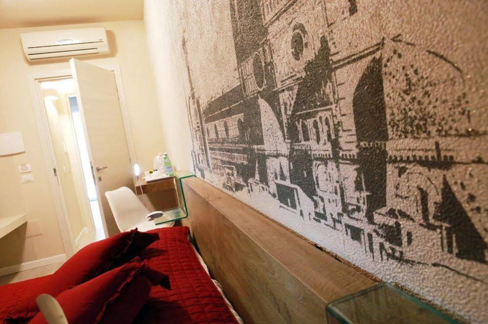 Couette-café Santa Maria Novella 3*