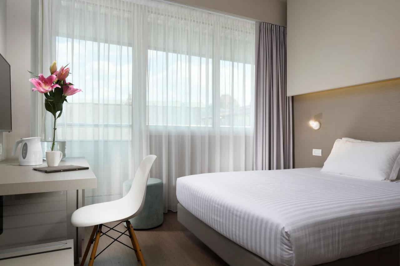 Glance In Hotel Firenze