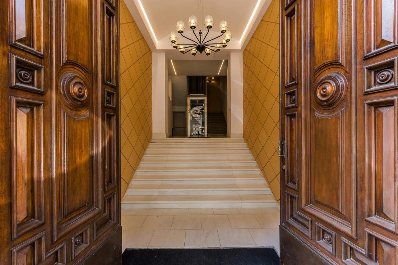 Vrooms All'angolo Del Duomo Bed & Breakfast *