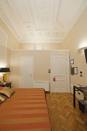 Couette-café Palazzo Lombardo Florence