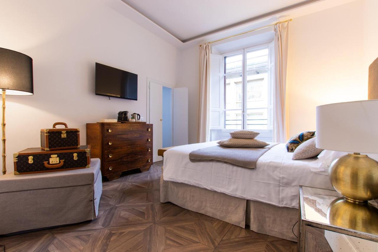 Kf Deluxe Bed & Breakfast