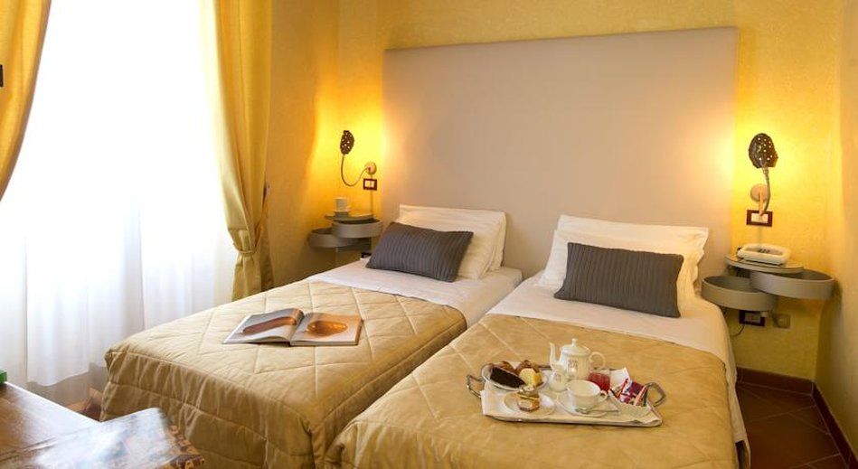De La Pace, Sure Collection By Western 4*