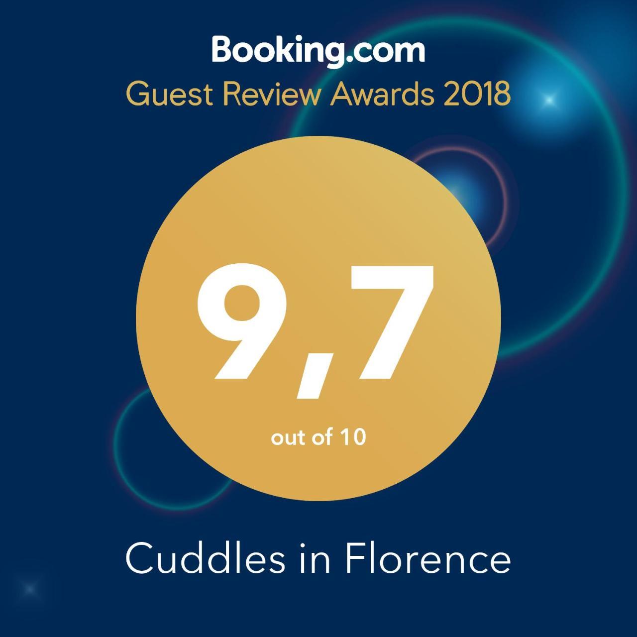 Cuddles In Firenze