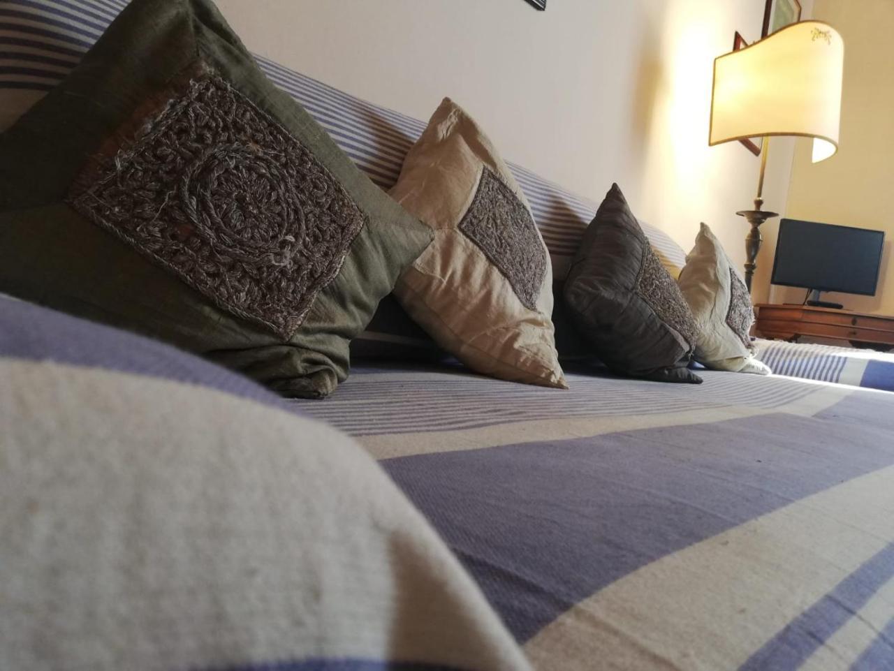 Acomodação com café da manhã  La Rosa Townhouse 3*