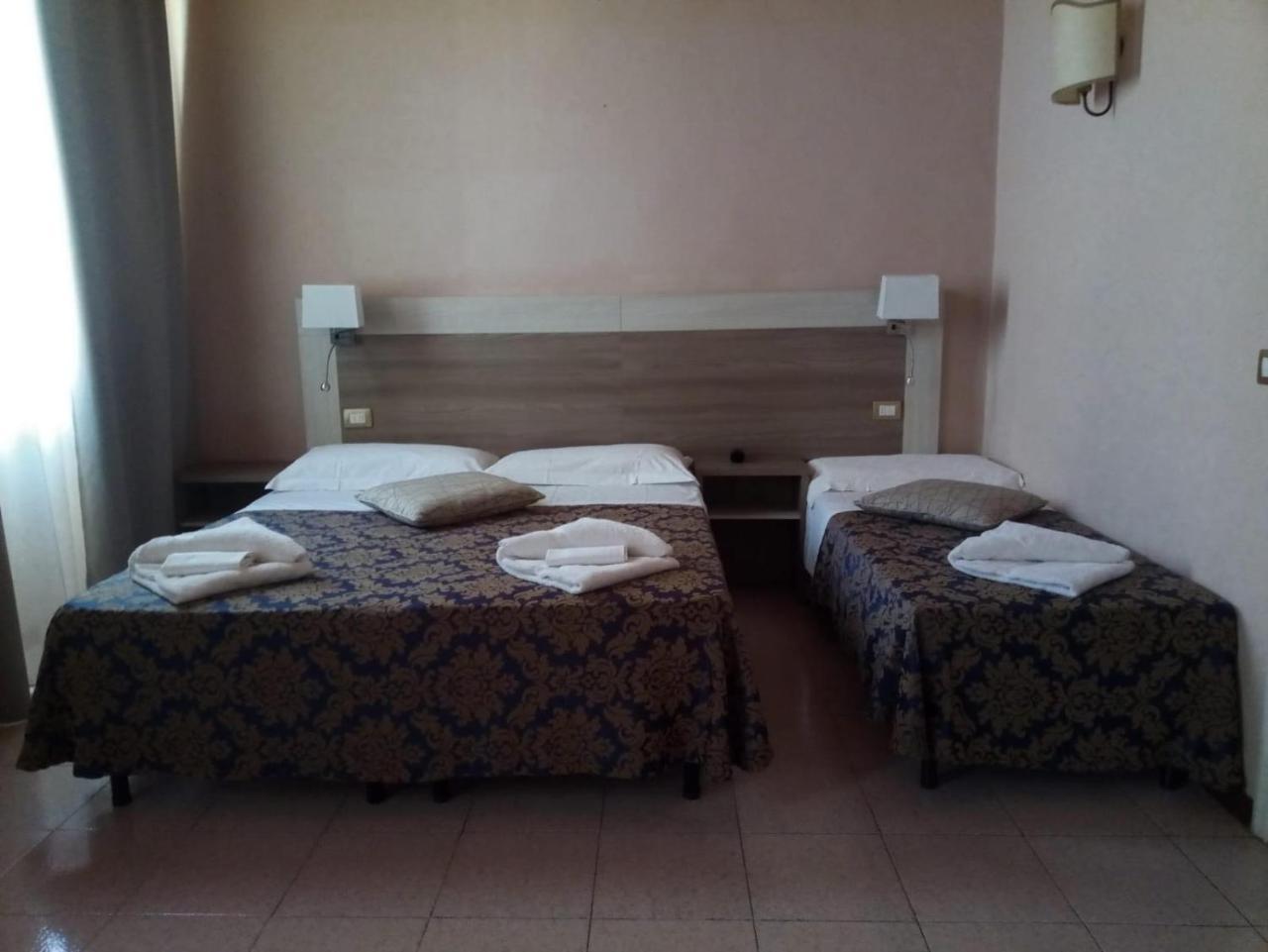 Hotel Hhb