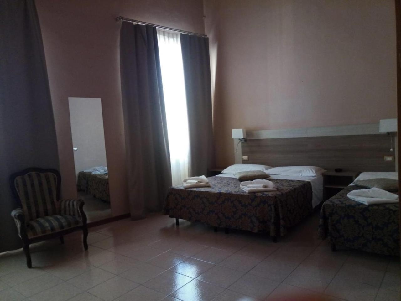 Hotel Hhb 3*