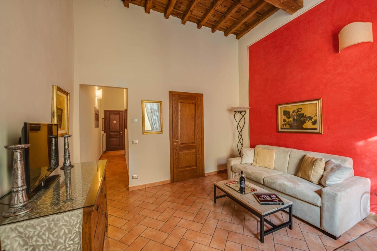 Dante States Apartment Florence