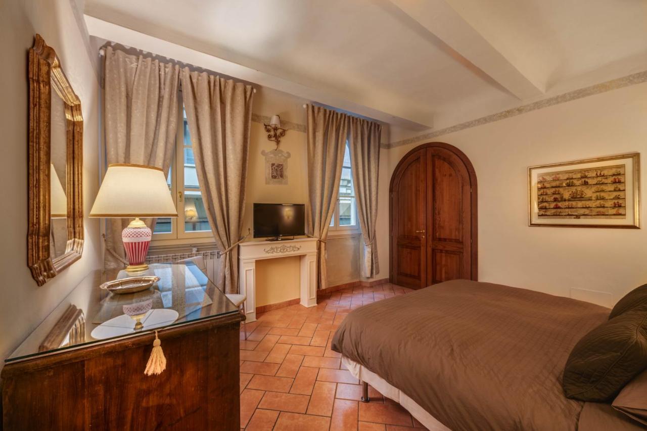 Dante States Apartment Florence