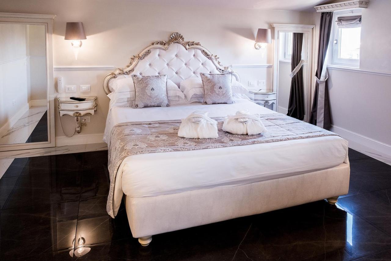 The Moon Boutique & Hotel Florença